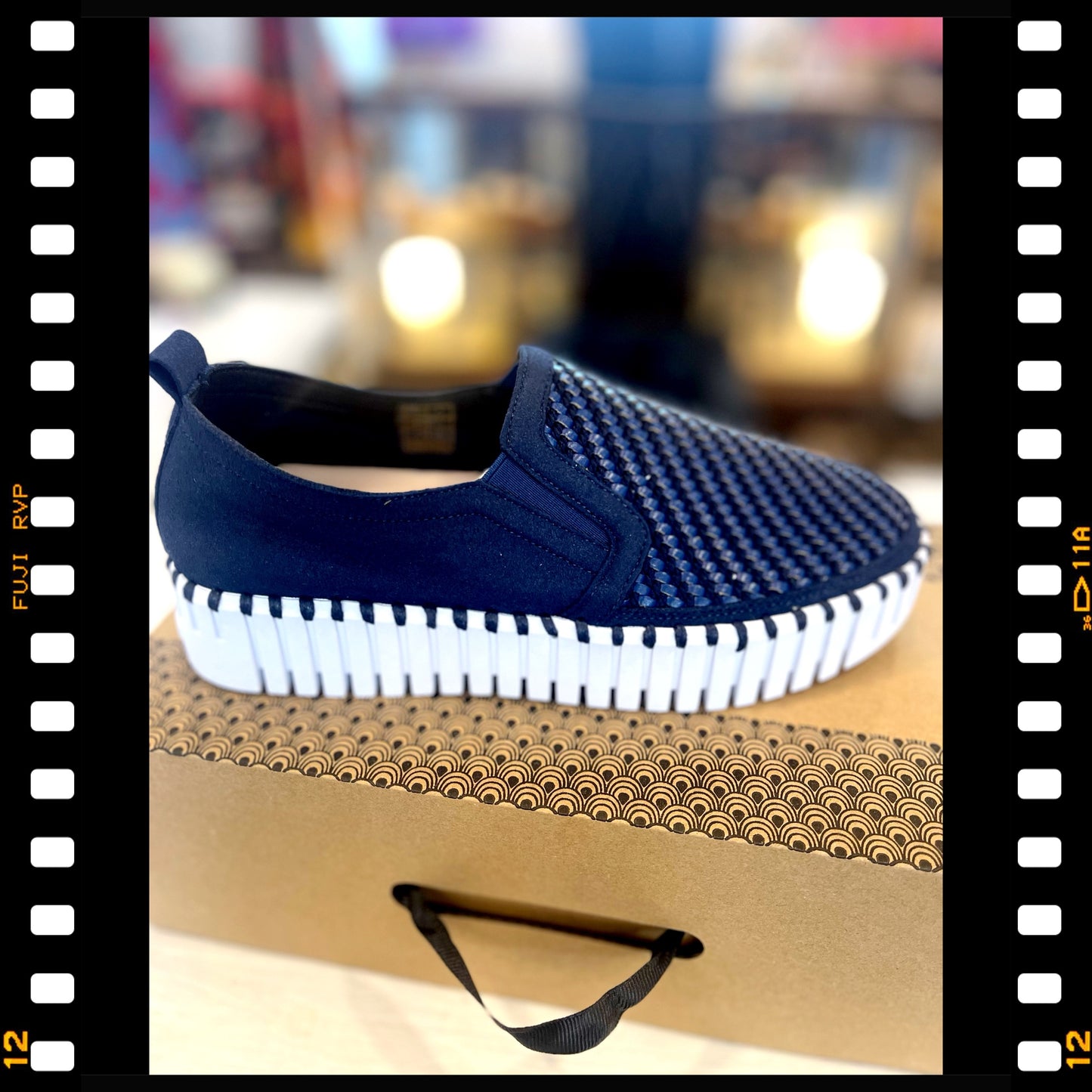Ilse Jacobsen-Dark Indigo Textured